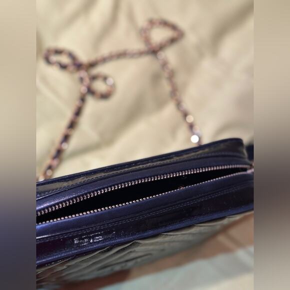 Chanel vintage camera bag, comes with card (need to find) - Picture 10 of 12